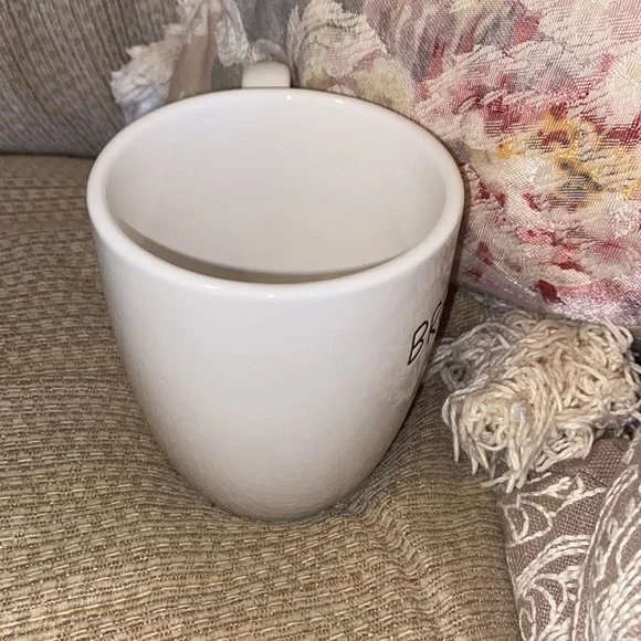 🤍🖤🤍NWT Breakfast Wine Large Ceramic Mug - Picture 4 of 8